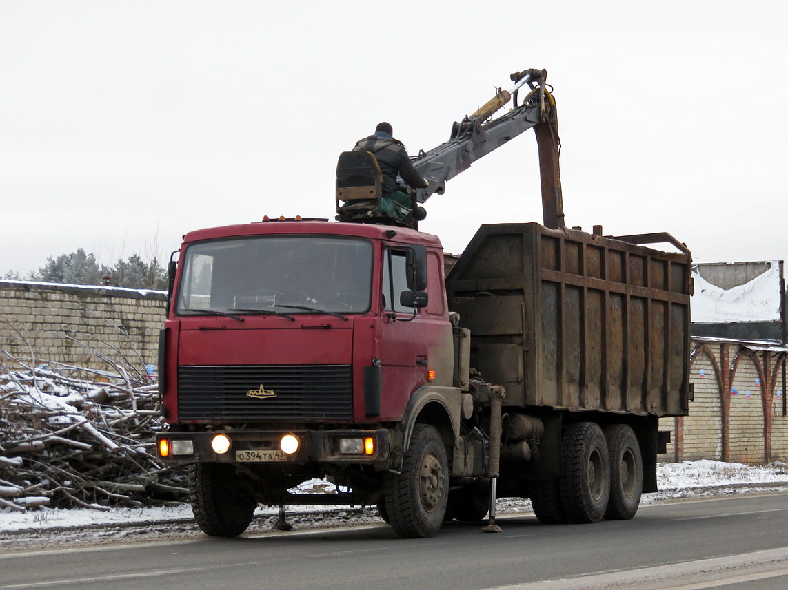 Кировская область, № О 394 ТА 43 — МАЗ-6303A8