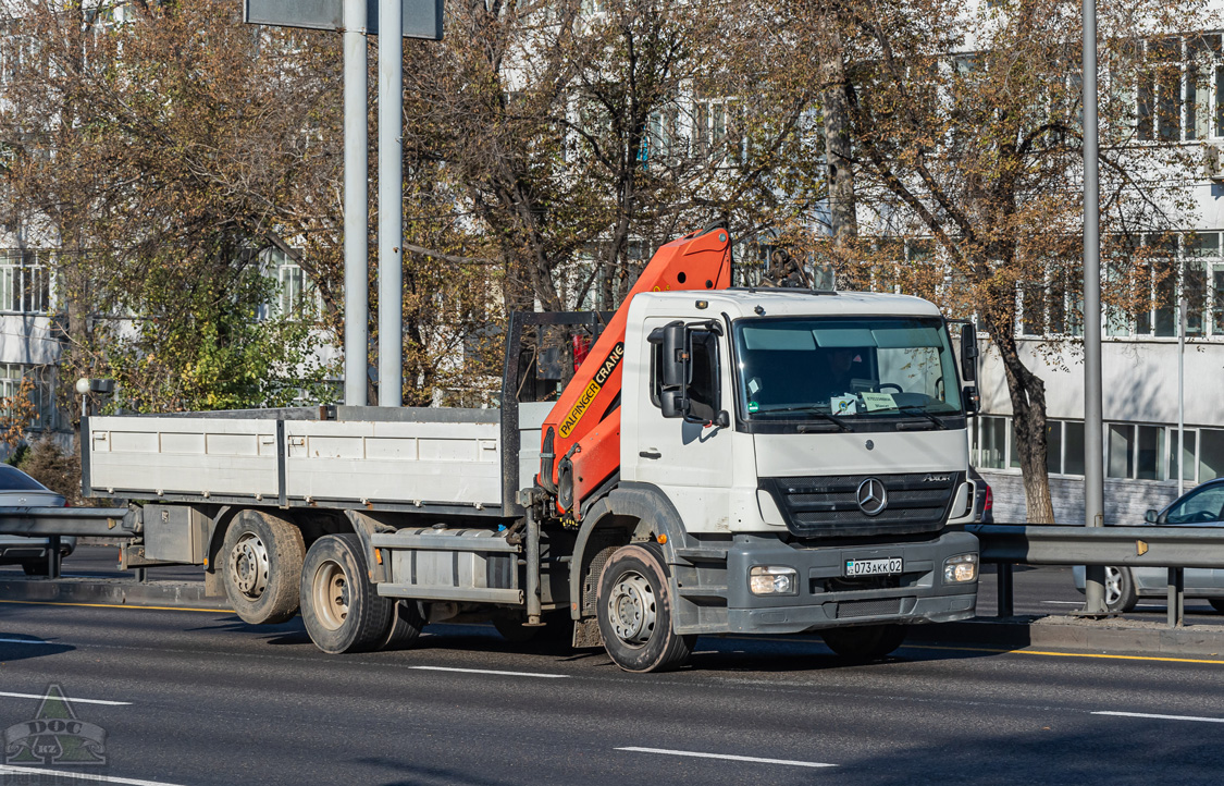 Алматы, № 073 AKK 02 — Mercedes-Benz Axor (общ.м)