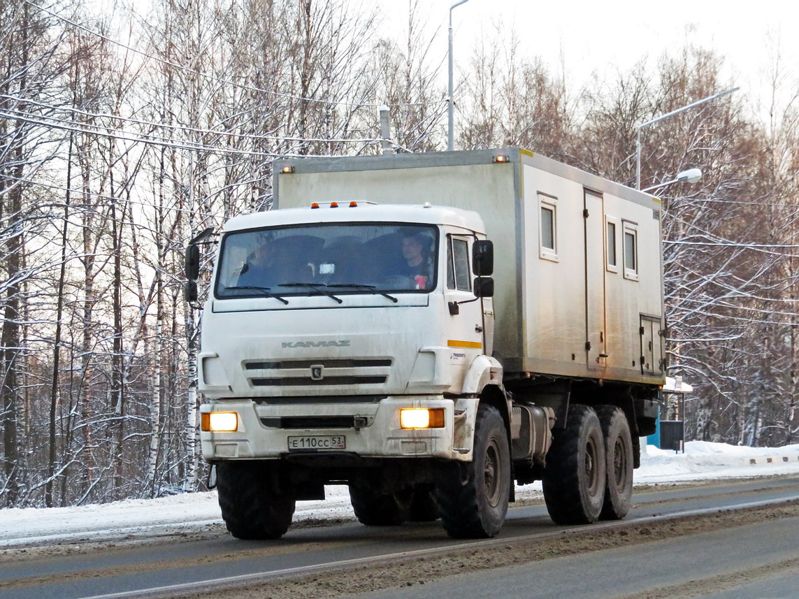 Новгородская область, № Е 110 СС 53 — КамАЗ-43118-46