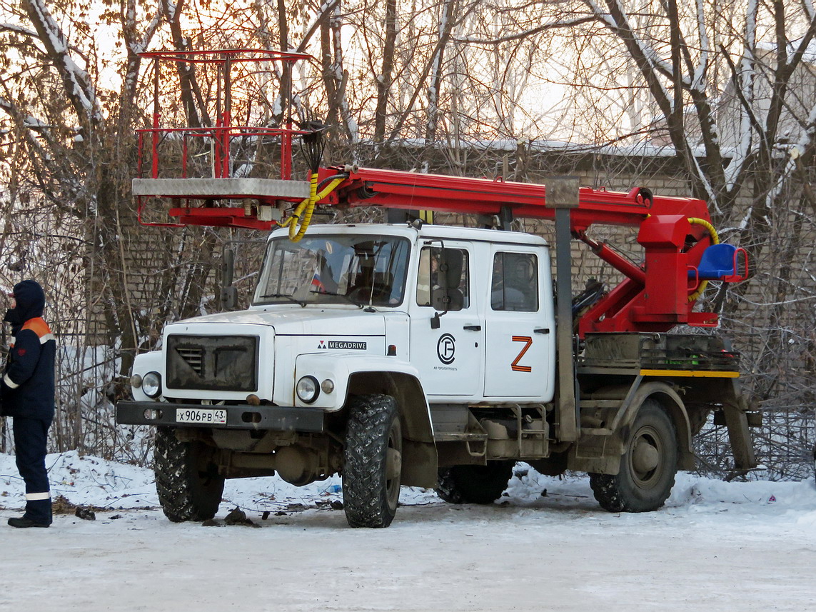 Кировская область, № Х 906 РВ 43 — ГАЗ-33088 «Садко»