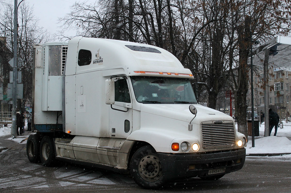 Удмуртия, № В 845 АТ 18 — Freightliner Century Class