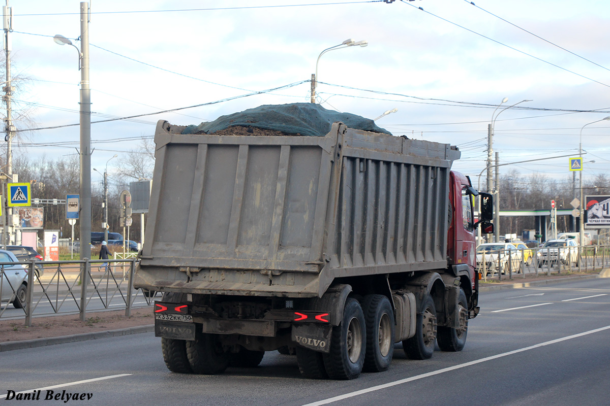 Дагестан, № Х 332 КК 750 — Volvo ('2002) FM.400 [X9P]