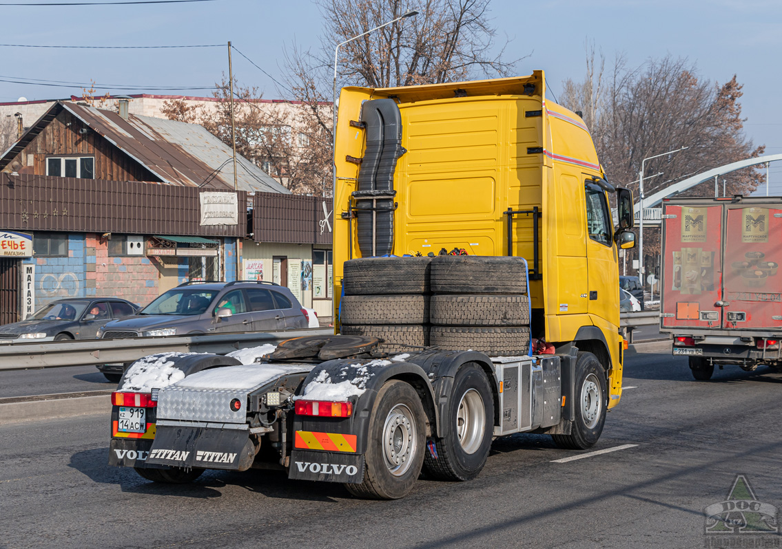 Павлодарская область, № 919 ACW 14 — Volvo ('2002) FH12.440