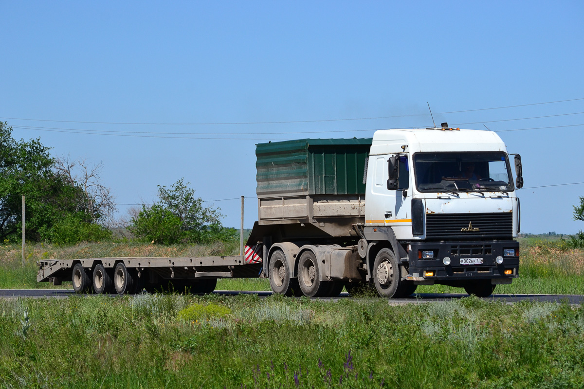 Волгоградская область, № В 802 ЕК 178 — МАЗ-6430A8