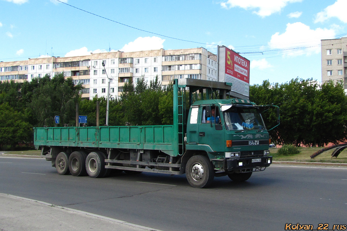 Алтайский край, № Р 319 ХС 22 — Isuzu Giga (общая модель)