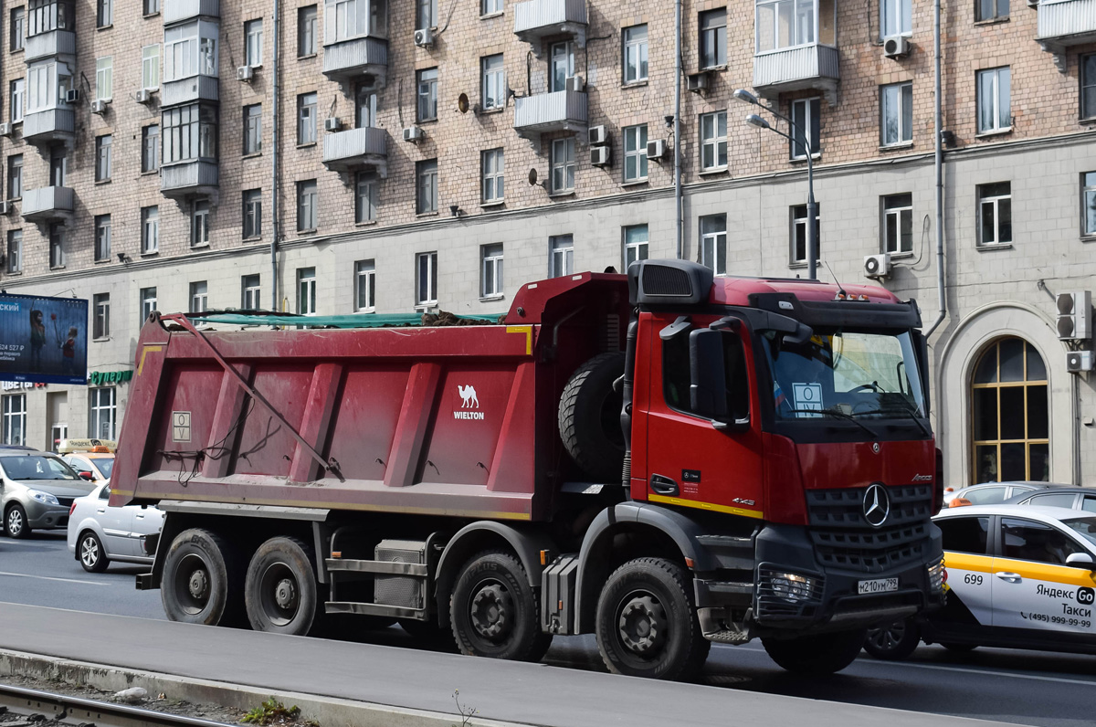 Москва, № М 210 УМ 799 — Mercedes-Benz Arocs 4145 [Z9M]