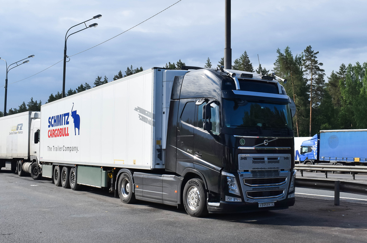 Тюменская область, № Х 644 ЕК 72 — Volvo ('2012) FH.540