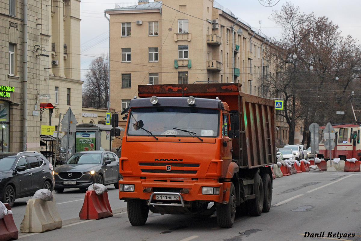 Санкт-Петербург, № Х 111 МВ 78 — КамАЗ-6520-43