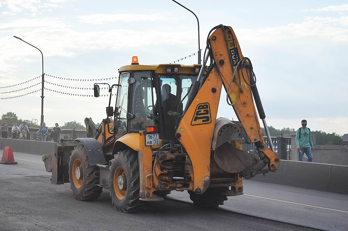 Новгородская область, № 1677 НВ 53 — JCB 3CX