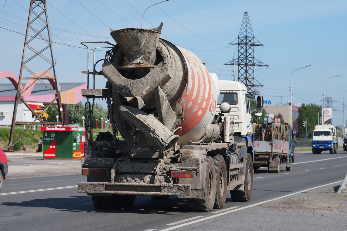 Ханты-Мансийский автоном.округ, № А 527 ОУ 186 — КамАЗ-43118-46