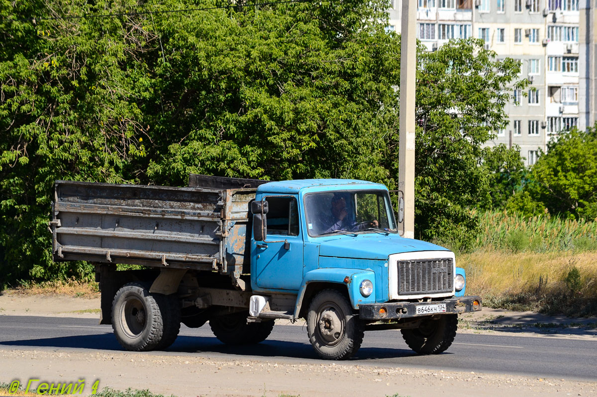 Волгоградская область, № В 646 КН 134 — ГАЗ-33073