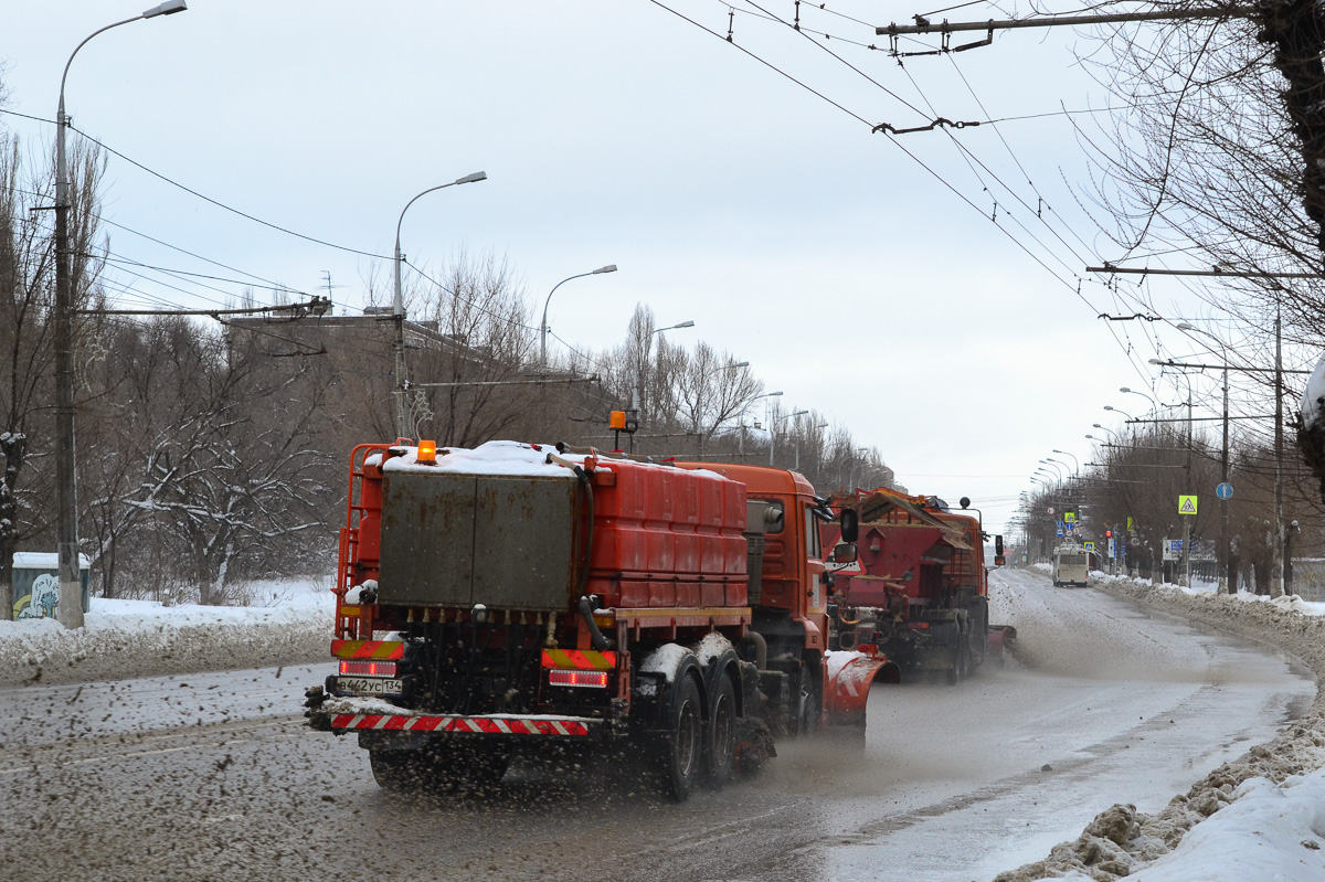 Волгоградская область, № В 442 УС 134 — КамАЗ-65115-42