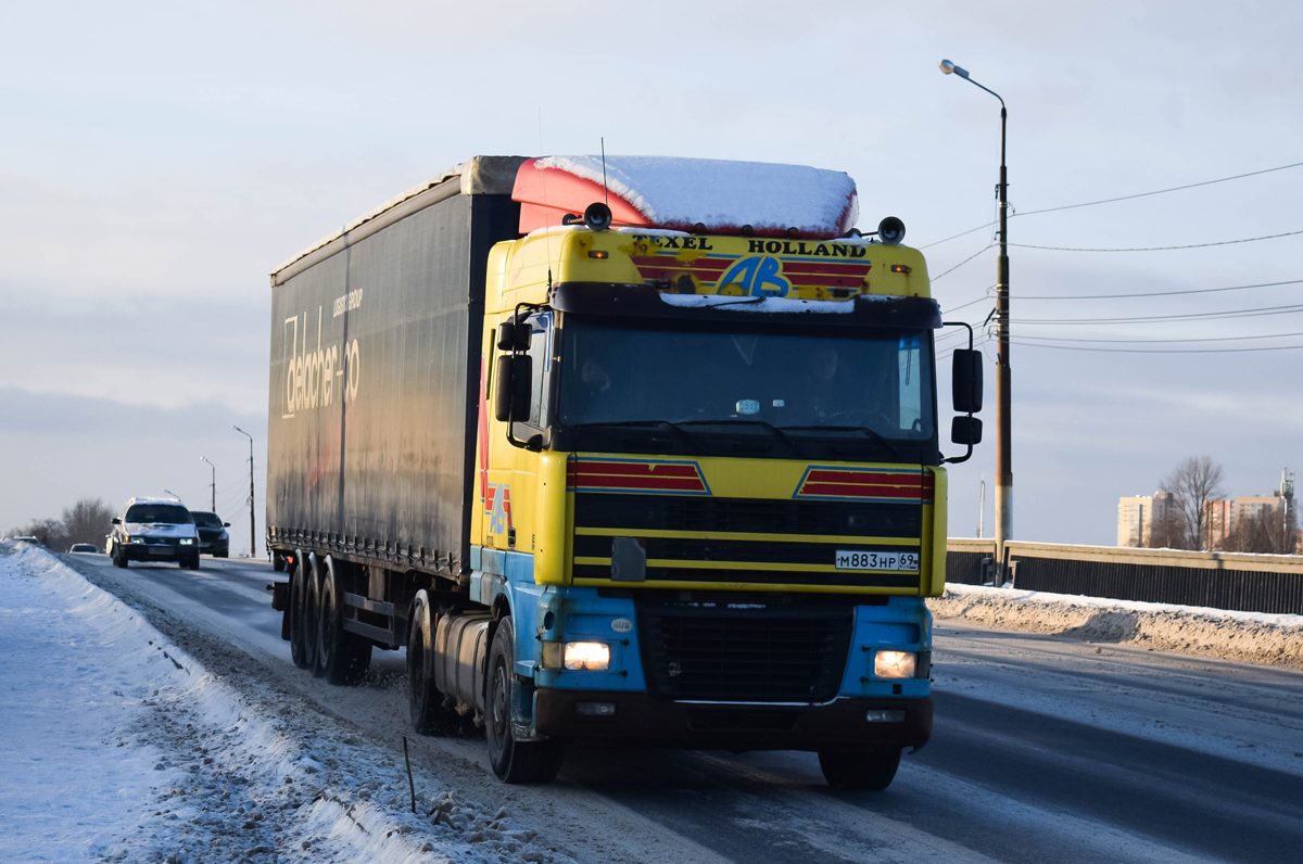 Тверская область, № М 883 НР 69 — DAF 95XF FT