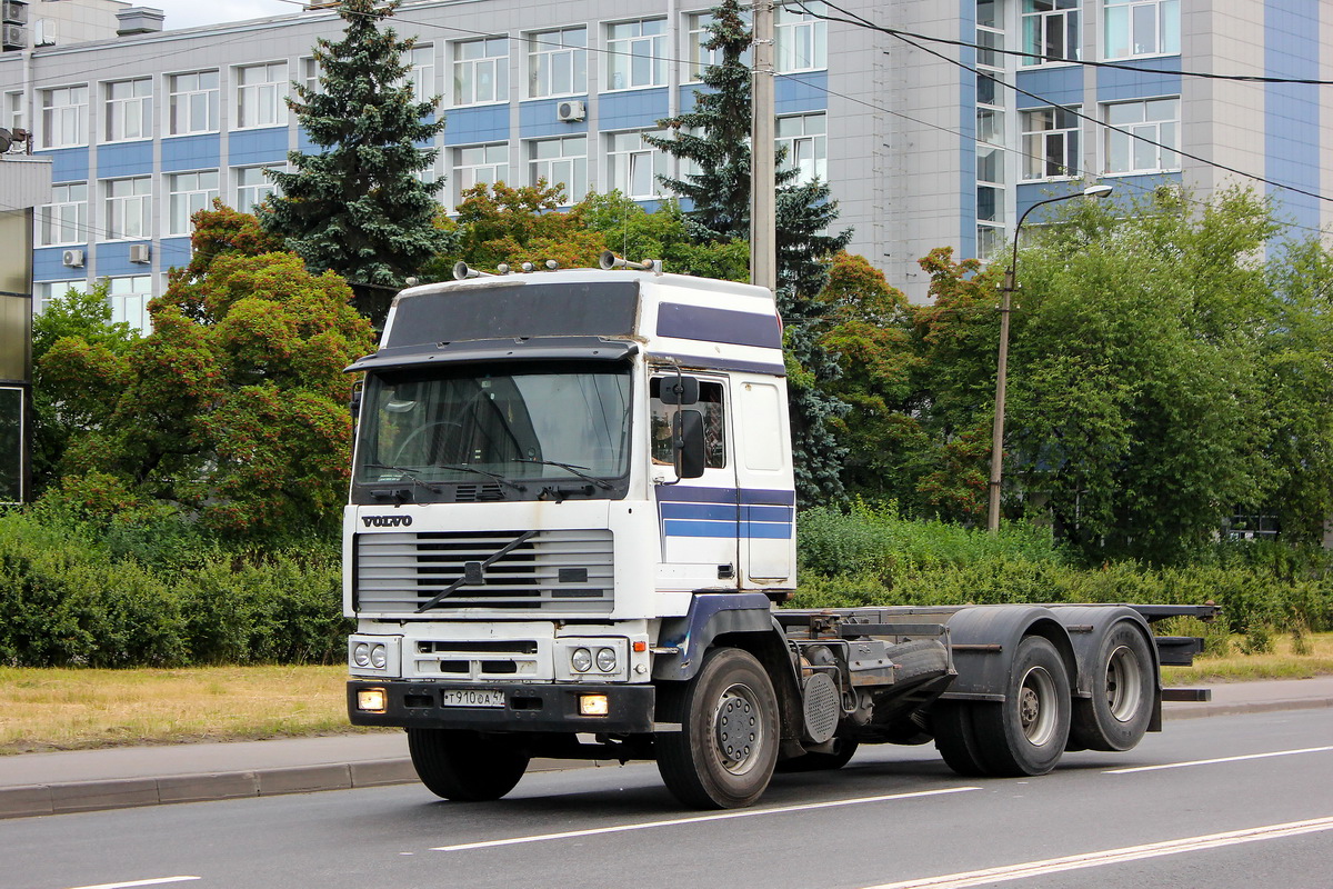 Ленинградская область, № Т 910 ОА 47 — Volvo ('1987) F12