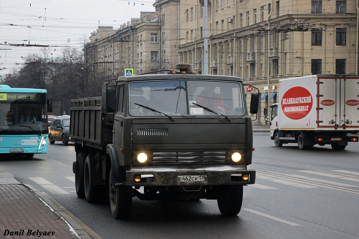 Санкт-Петербург, № Е 462 СК 178 — КамАЗ-53208