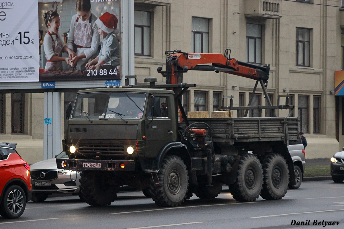 Ленинградская область, № В 407 МК 198 — КамАЗ-4310