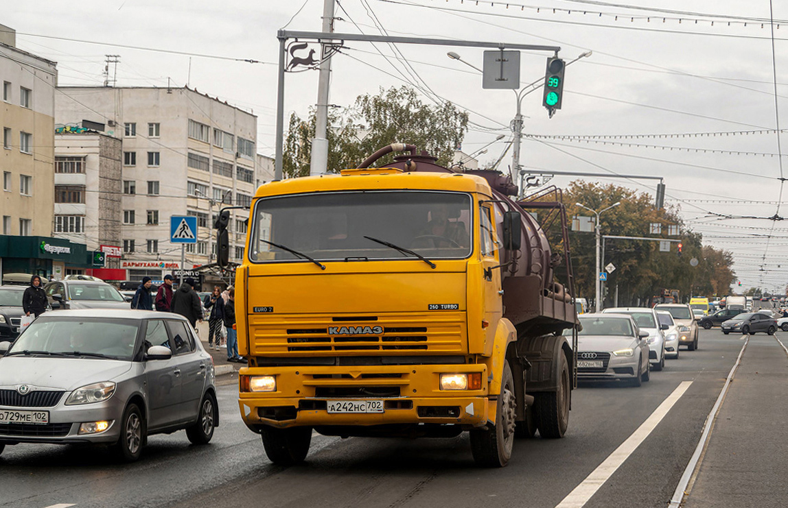 Башкортостан, № А 242 НС 702 — КамАЗ-53605 [536050]