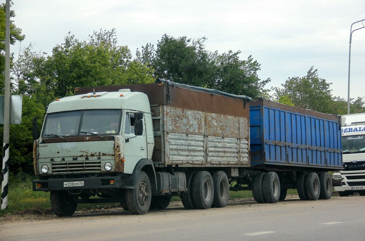 Астраханская область, № М 208 ЕМ 30 — КамАЗ-53212