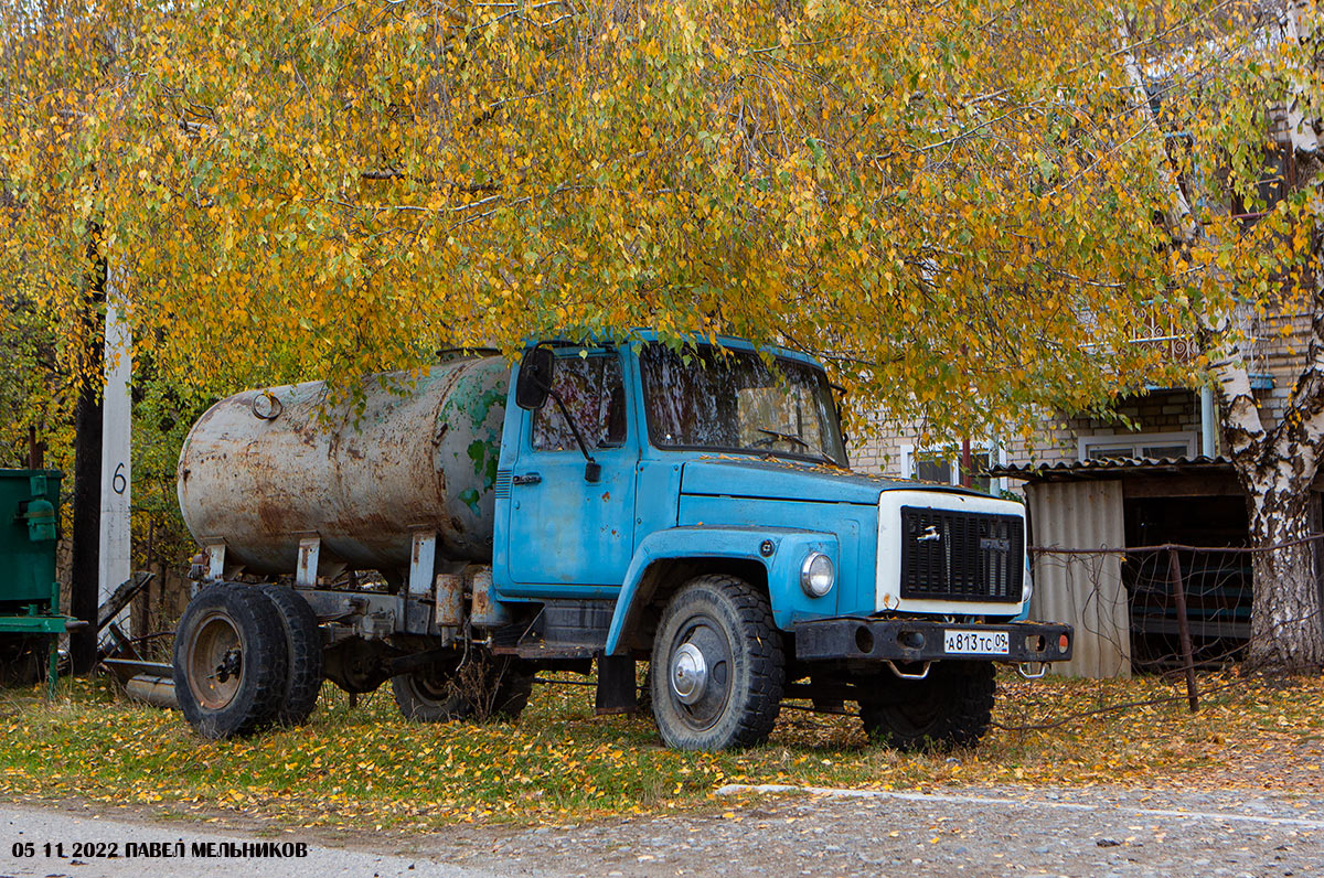 Карачаево-Черкесия, № А 813 ТС 09 — ГАЗ-3307