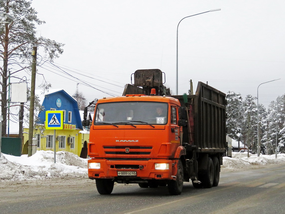 Кировская область, № Р 888 ОС 43 — КамАЗ-65115-A4