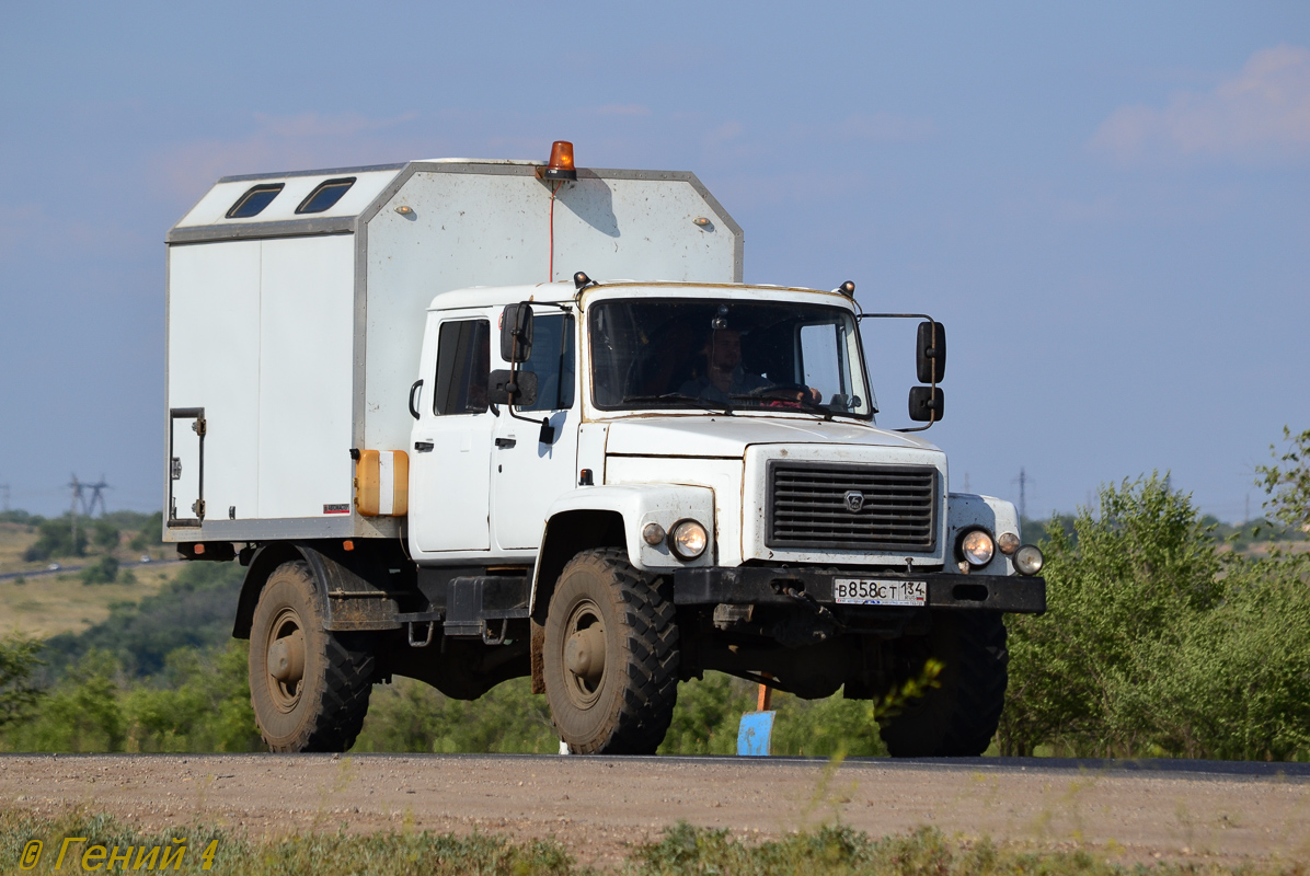 Волгоградская область, № В 858 СТ 134 — ГАЗ-33081 «Садко»