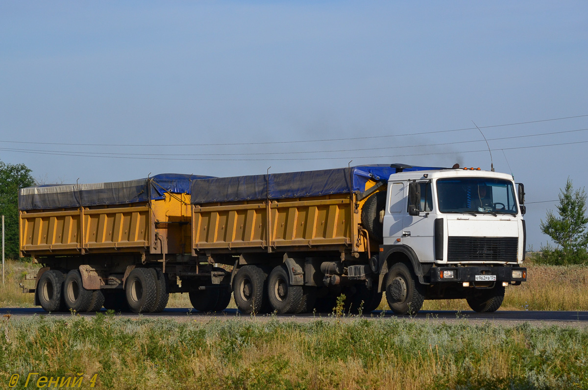 Волгоградская область, № Е 962 РВ 134 — МАЗ-5516A8