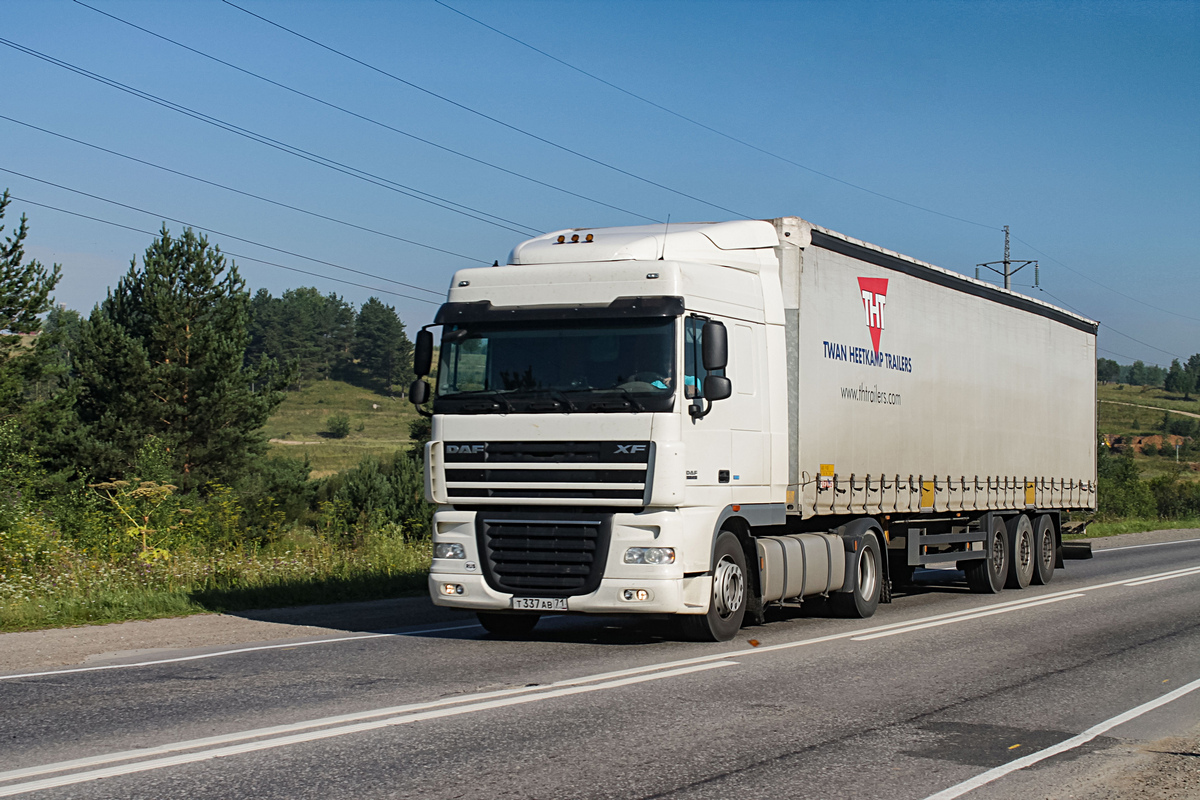 Тульская область, № Т 337 АВ 71 — DAF XF105 FT