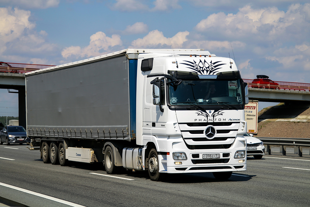 Мурманская область, № Т 098 ЕУ 51 — Mercedes-Benz Actros ('2009) 1844