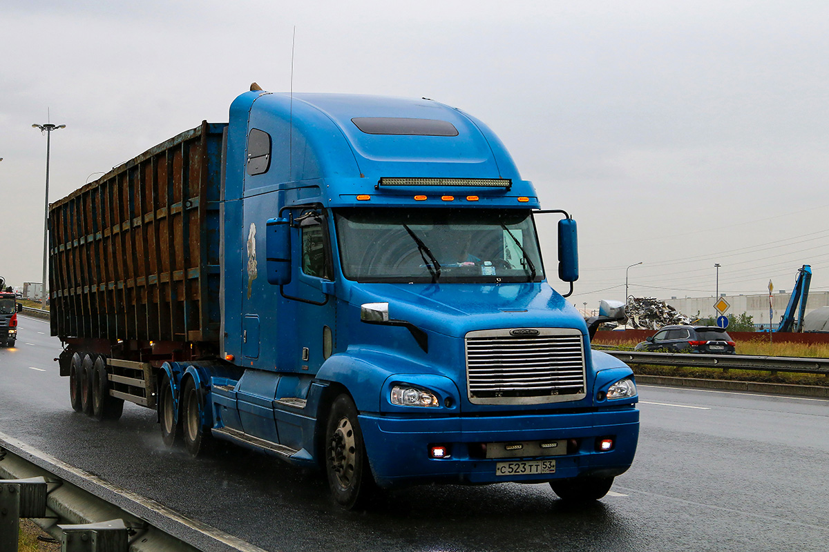 Новгородская область, № С 523 ТТ 53 — Freightliner Century Class