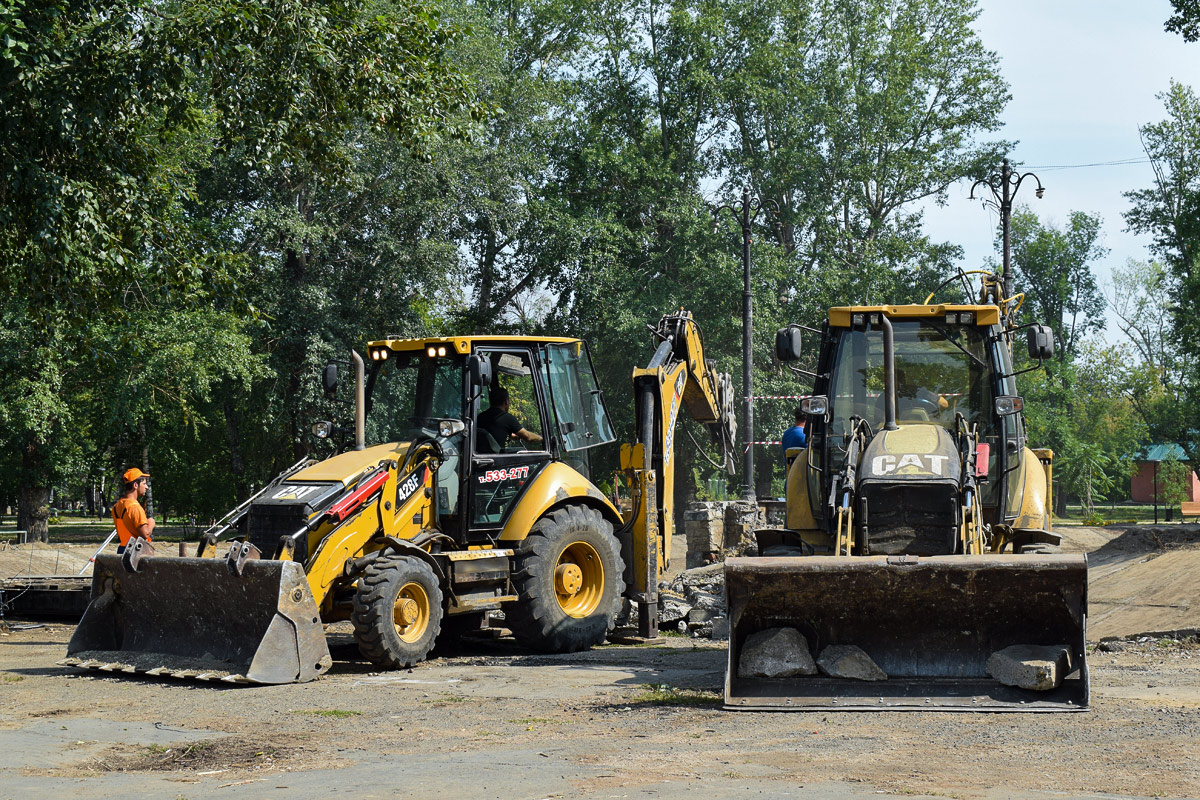 Алтайский край, № 7048 МТ 22 — Caterpillar 428; Алтайский край — Спецтехника с нечитаемыми (неизвестными) номерами