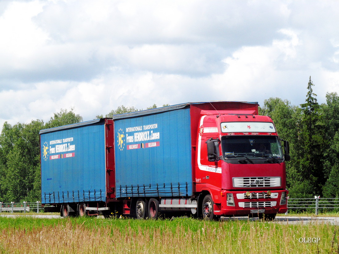 Смоленская область, № Е 377 НВ 67 — Volvo ('2002) FH12.420