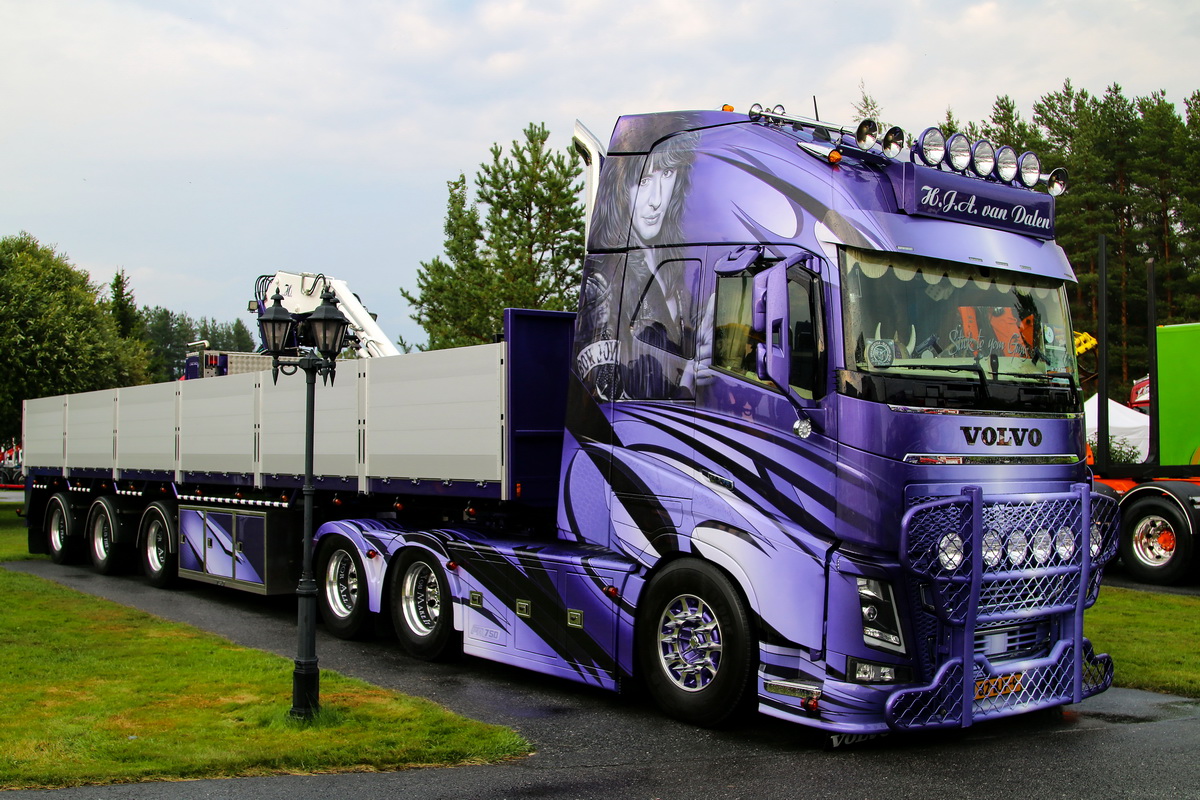 Нидерланды, № 82-BJF-9 — Volvo ('2012) FH16.750