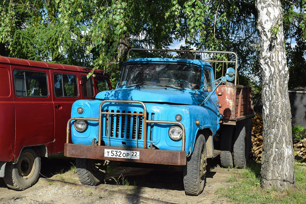 Алтайский край, № Т 532 ОР 22 — ГАЗ-52-02