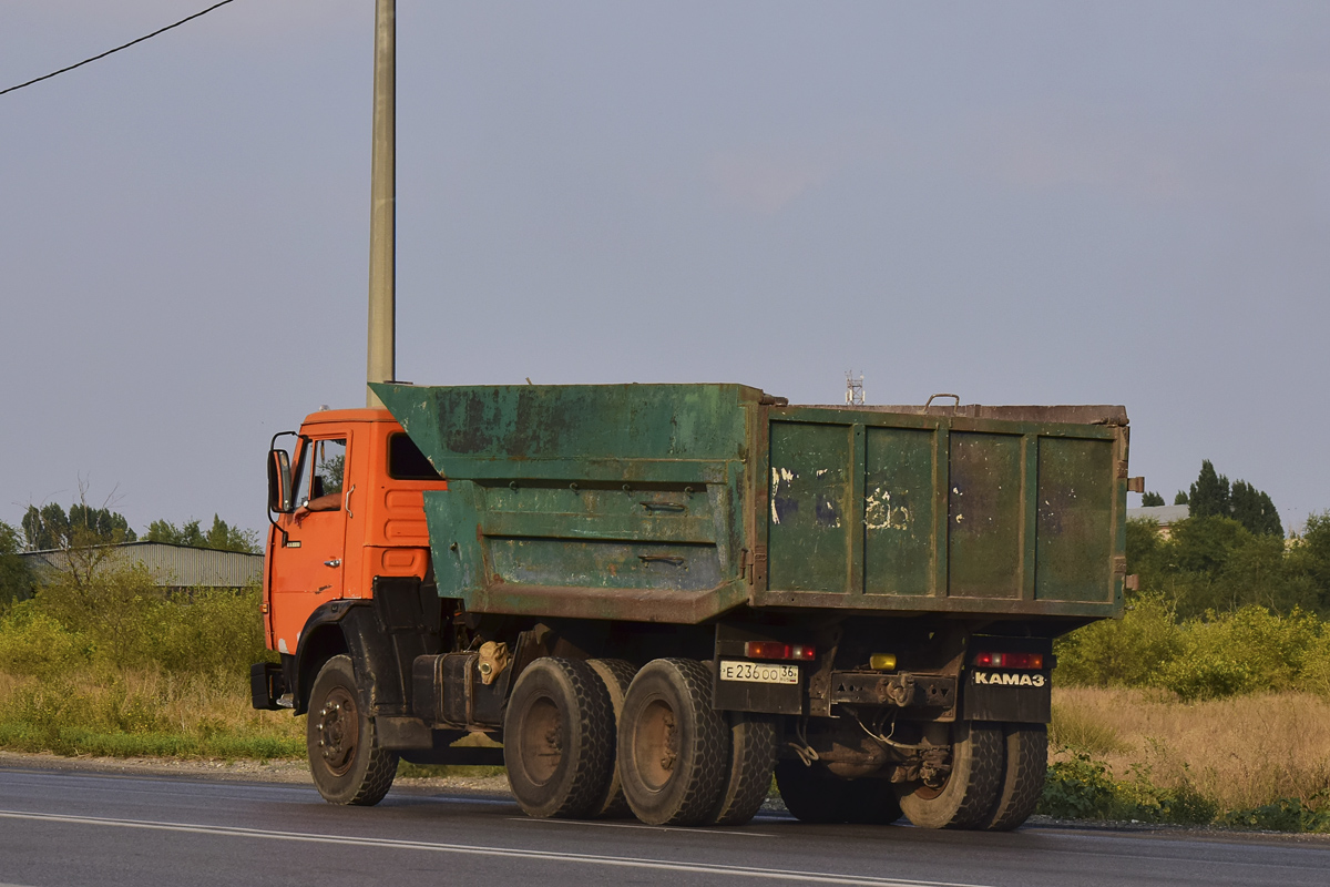 Волгоградская область, № Е 236 ОО 36 — КамАЗ-55111 [551110]