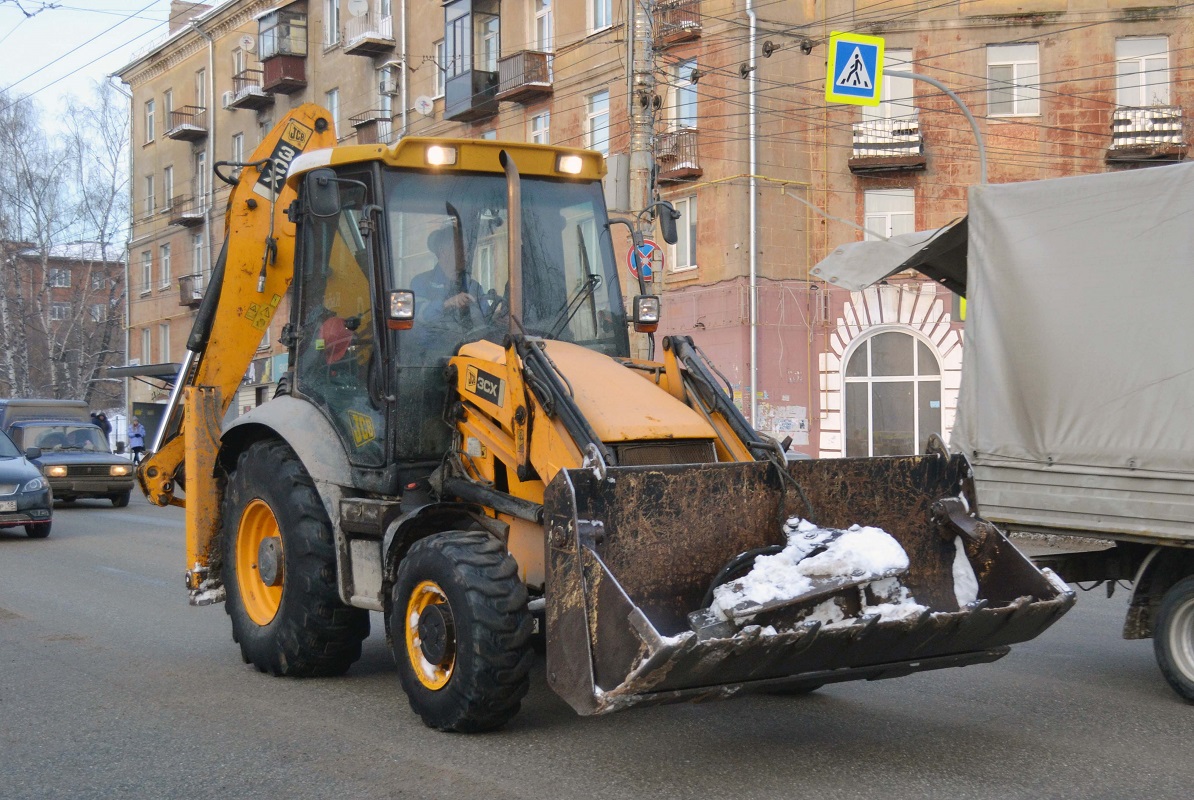 Удмуртия, № 9102 УА 18 — JCB 3CX