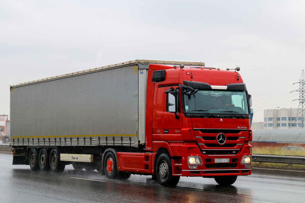 Вологодская область, № Е 022 ТЕ 35 — Mercedes-Benz Actros ('2009) 1844