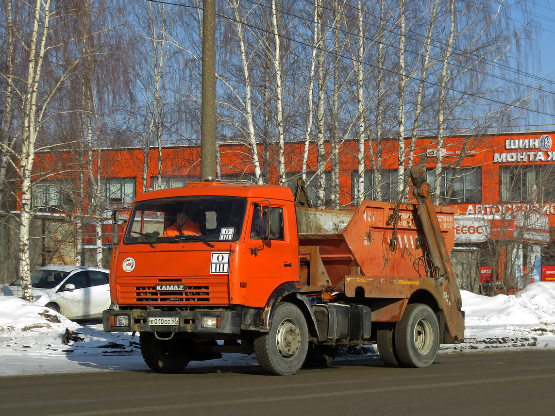 Кировская область, № Е 010 ОС 43 — КамАЗ-43253-A3