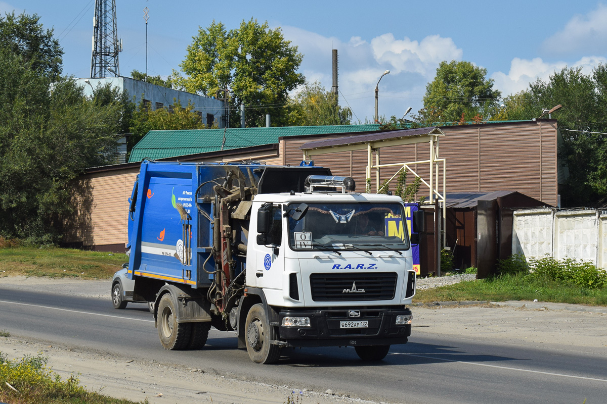 Алтайский край, № В 692 АР 122 — МАЗ-534025