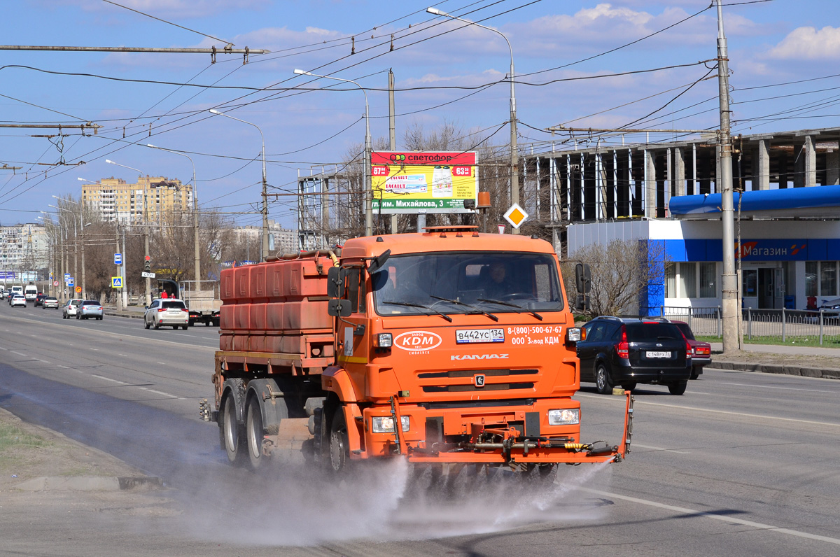 Волгоградская область, № В 442 УС 134 — КамАЗ-65115-42