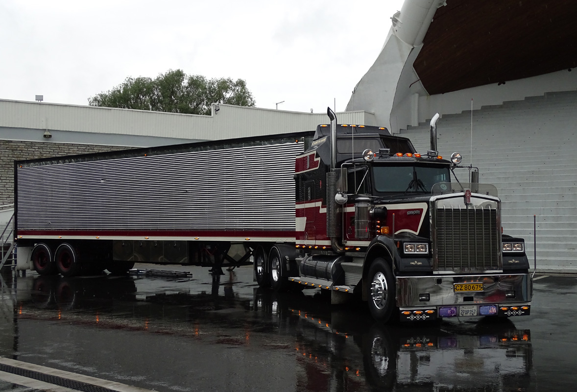 Дания, № CZ 80 675 — Kenworth W900; Эстония — Tallinn Truck Show 2022