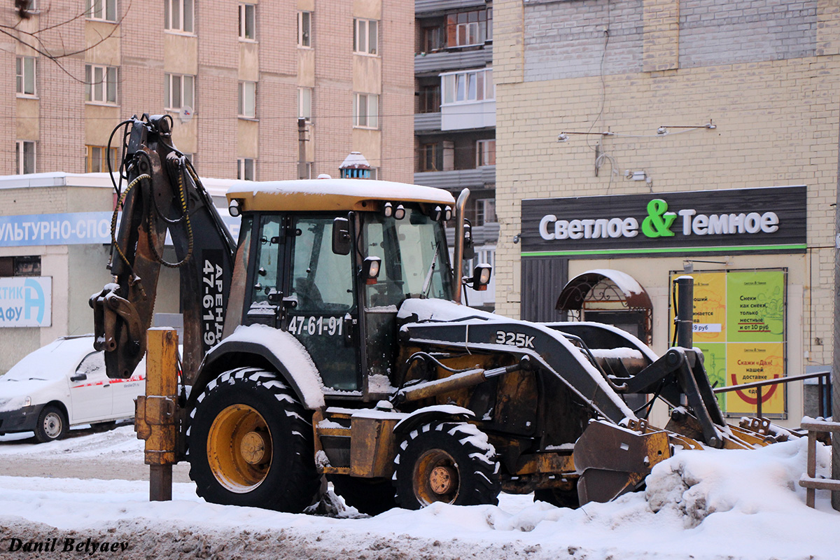 Архангельская область, № 0700 АЕ 29 — John Deere 325K