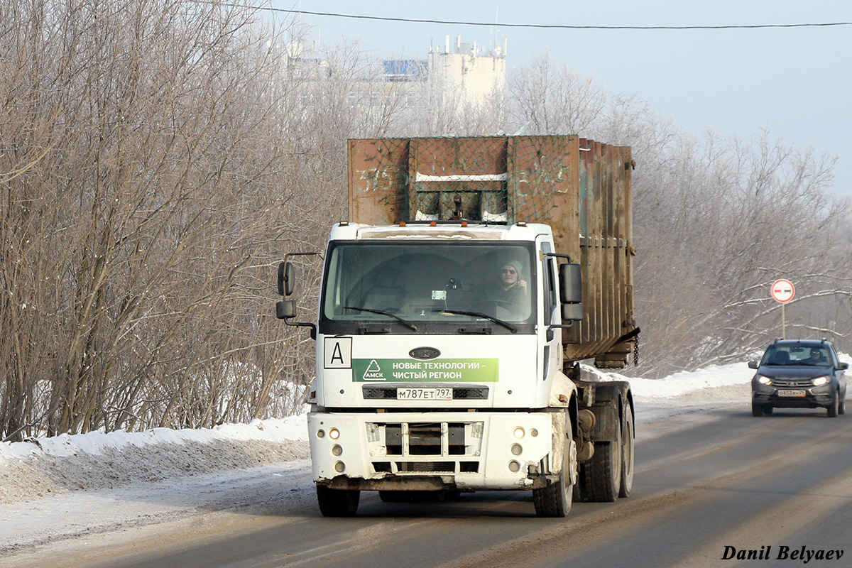 Архангельская область, № М 787 ЕТ 797 — Ford Cargo ('2003) 2530