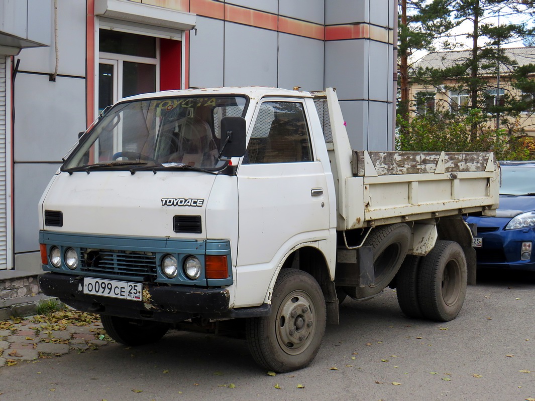 Приморский край, № О 099 СЕ 25 — Toyota (общая модель)