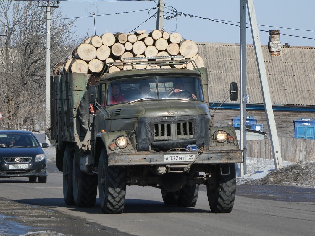 Приморский край, № А 132 МТ 125 — ЗИЛ-131