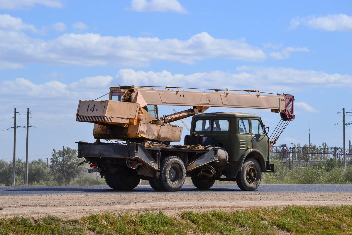 Волгоградская область, № Е 861 ЕУ 134 — МАЗ-5334