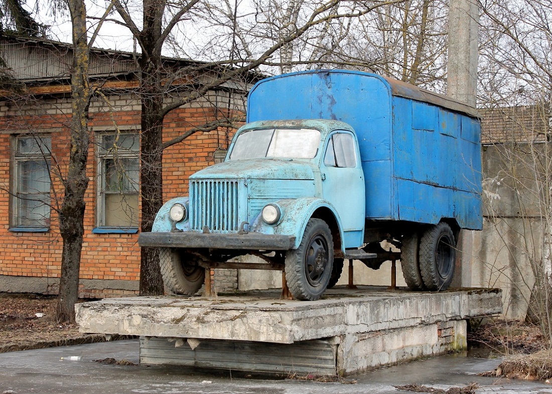 Псковская область, № (60) Б/Н 0030 — ГАЗ-51А; Псковская область — Автомобили на постаментах; Техника на постаментах, памятники (Псковская область)