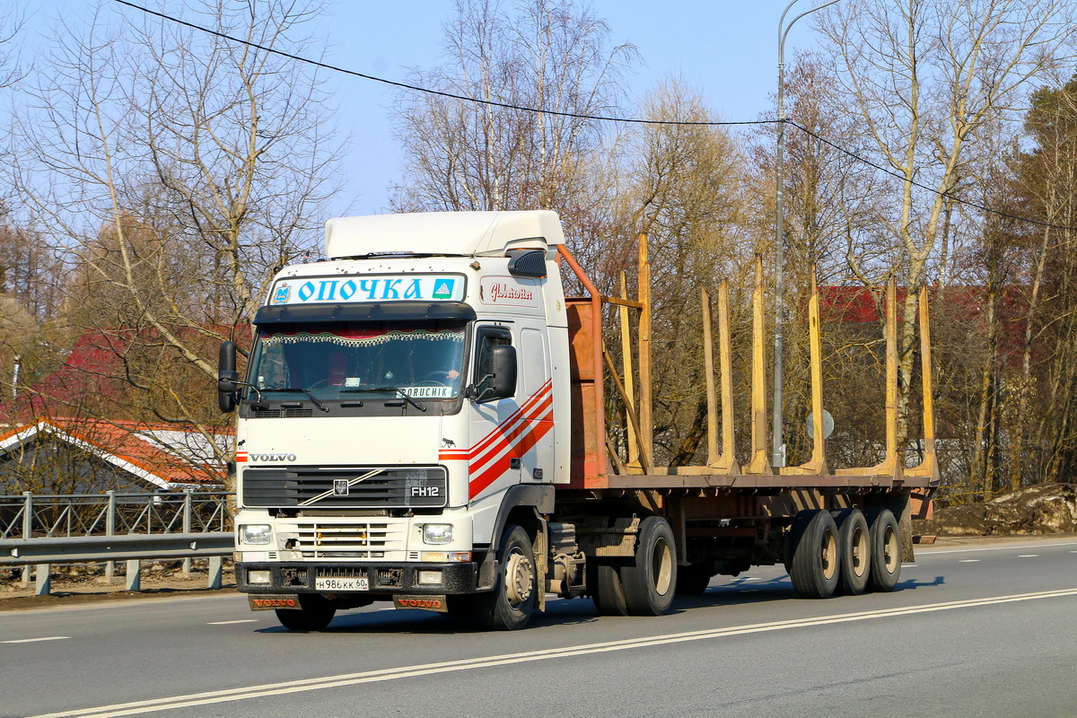 Псковская область, № Н 986 КК 60 — Volvo ('1993) FH12.420