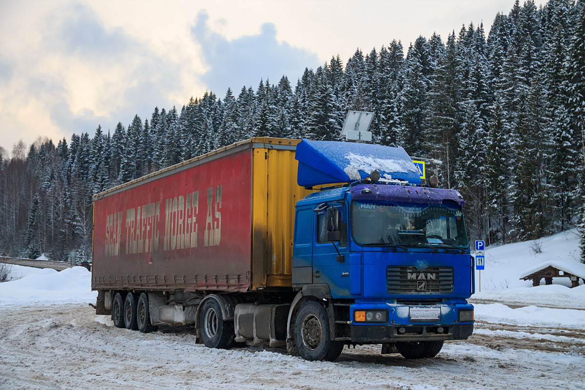 Пермский край, № А 240 ЕВ 159 — MAN F2000 19.414