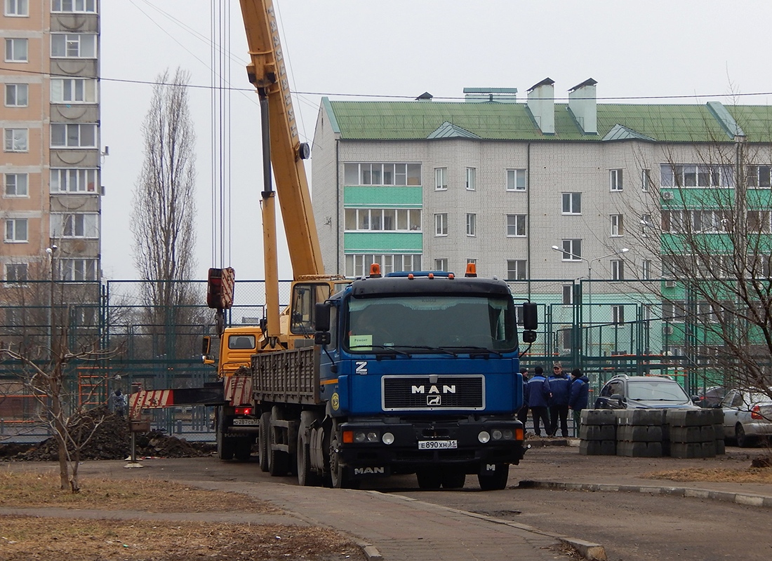 Белгородская область, № Е 890 ХН 31 — MAN F2000 19.403