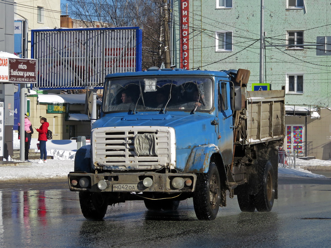 Кировская область, № М 042 ОА 43 — ЗИЛ-494560